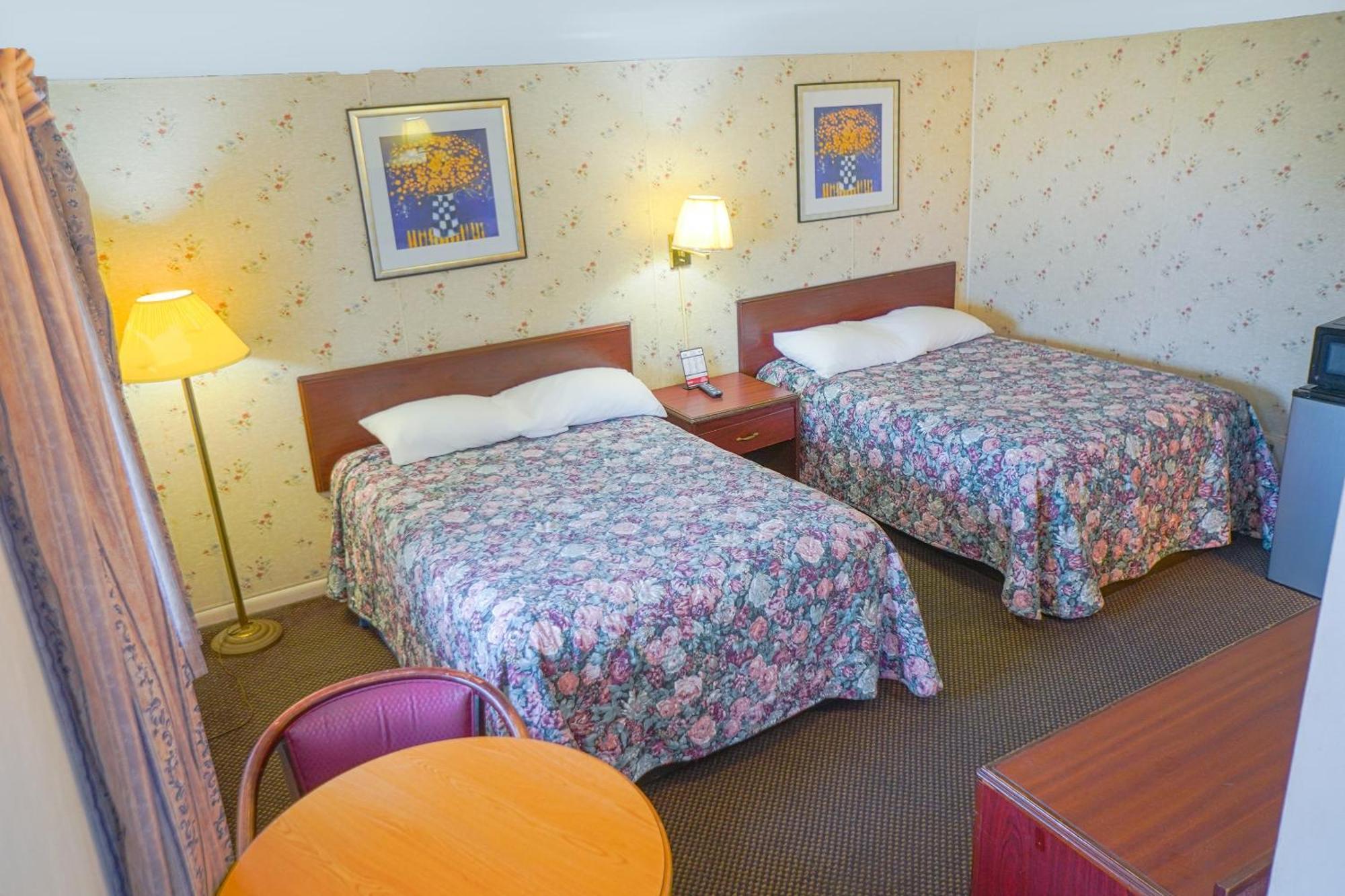 Bay Motel By Oyo Bay City Ngoại thất bức ảnh